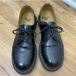 Dr Martens Air Wear Black Leather Lace Up Oxfords
